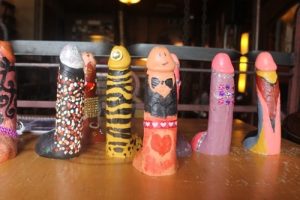 de versierde dildo's